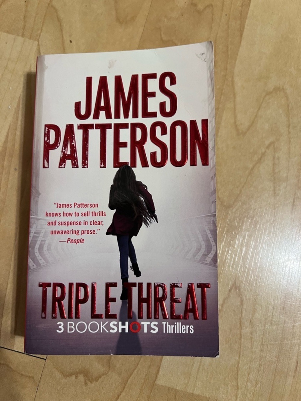 James Patterson - Triple Threat (Paperback) - Red & White Cover